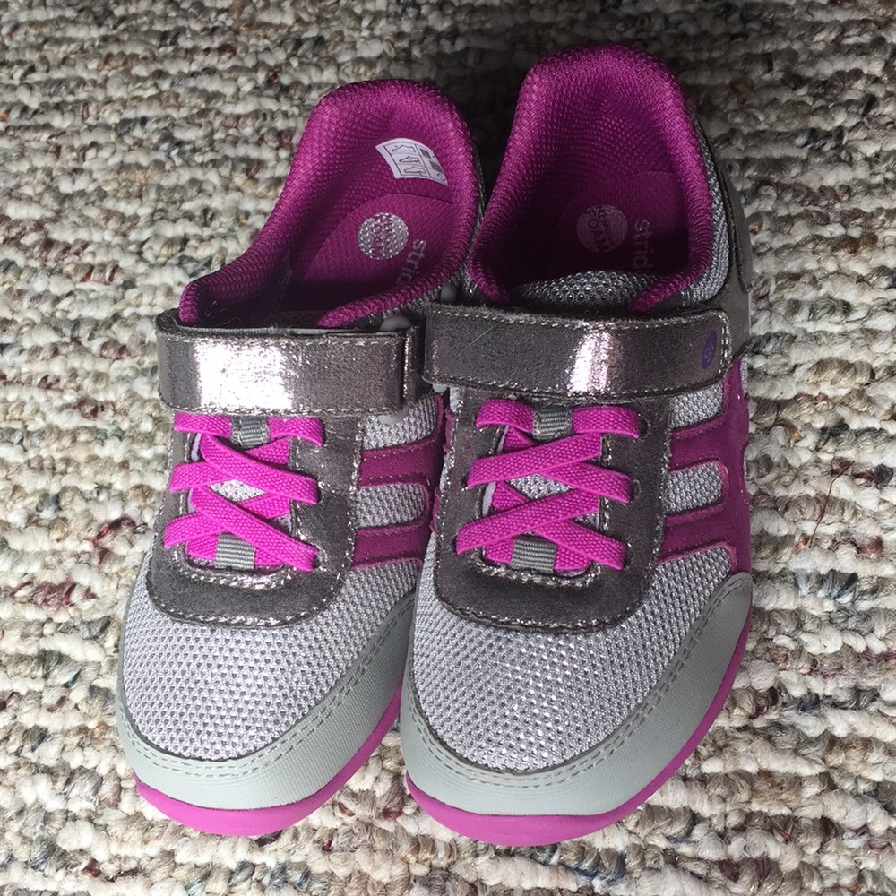 ⭐️Brand New⭐️ Stride Rite Girls Sneakers 9.5